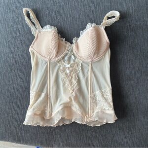 Elegant Lace Trimmed Corset in Cream